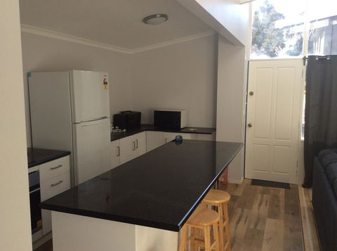 Alpha Centauri Townhouses - Accommodation Cooktown 3