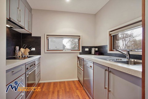 Alyeska - Accommodation Cooktown 3