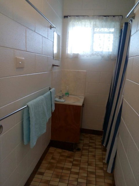Anchor In Holiday Units South Mission Beach - Accommodation Cooktown 3