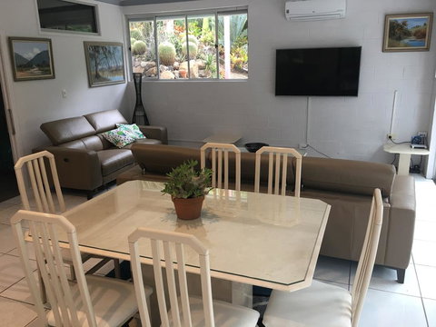 Ancient Gardens Guesthouse & Botanical Gardens - Accommodation Cooktown 1