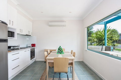 Anglesea River Apartments - 2 Bed Unit 2/4 - Accommodation Cooktown 3