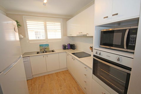 Annie's Apartment - Accommodation Cooktown 0