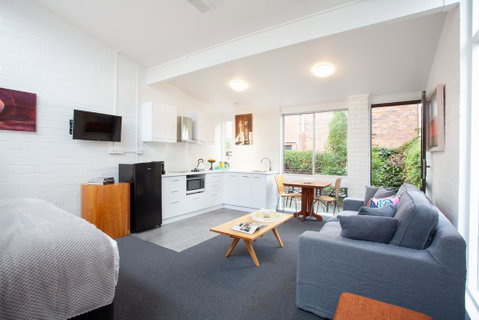 Apartments On Elsmere - Accommodation Cooktown 3