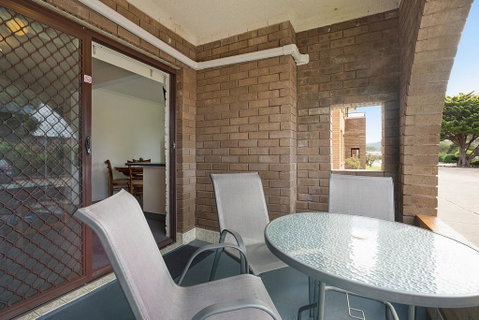 Apollo Unit 10 - Accommodation Cooktown 1