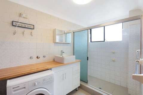 Apollo Unit 17 - Accommodation Cooktown 1