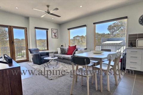 Apres - Accommodation Cooktown 0