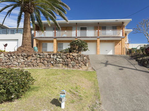 Aqua Palm With Sweeping One Mile Views - Accommodation Cooktown 1