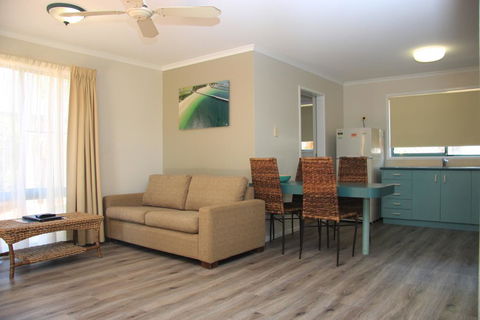Aqua Villa Holiday Apartments - Accommodation Cooktown 1