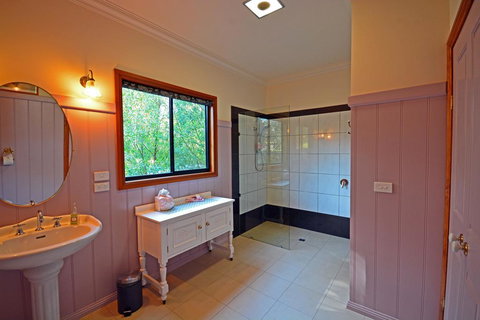 Araluen Park Cottages - Accommodation Cooktown 1