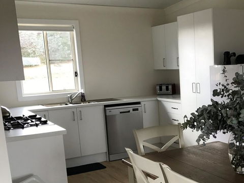 Arcadian Cabin - Southern Highlands River Retreat - Accommodation Cooktown 1