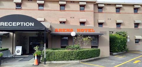 Arena Hotel (formerly Sleep Express Motel) - Accommodation Cooktown 0