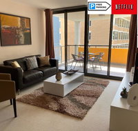 ARENA RESORT STYLE EXEC FREE NETFLIX WIFI WINE - Accommodation Cooktown