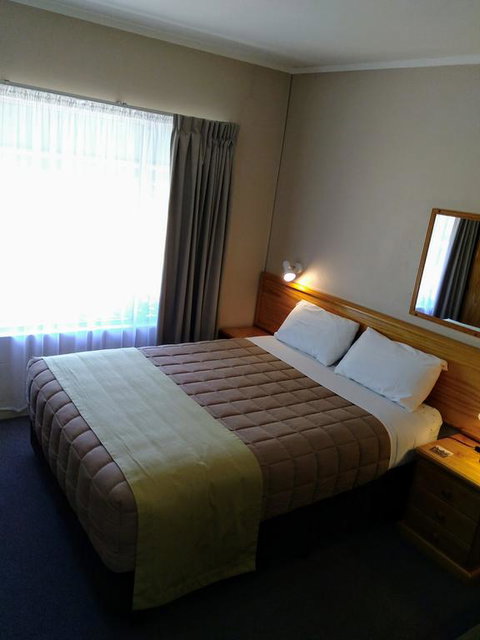 Armidale Rose Villa Motel - Accommodation Cooktown 3
