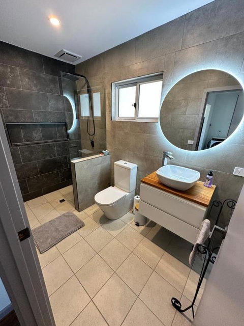 Luxury Holiday Unit 8min Walk To Town Center With Boat Parking - Accommodation Cooktown 1