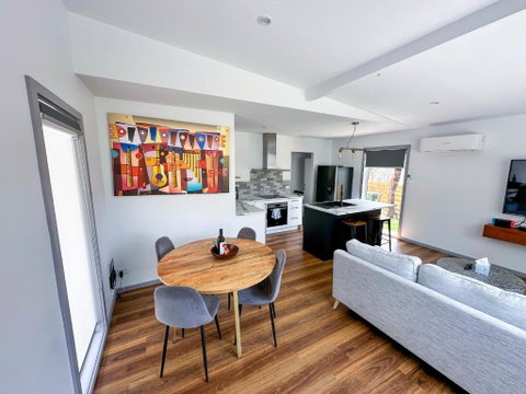 Luxury Holiday Unit 8min Walk To Town Center With Boat Parking - Accommodation Cooktown 2