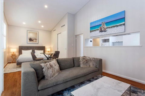 Luxury Modern Escapia - Accommodation Cooktown 0