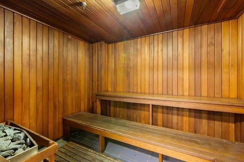 MAN54 -Manly Magic Waterfront Retreat With Gym & Sauna - Accommodation Cooktown 1