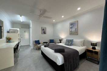 Mareeba Motor Inn with Accommodation Cooktown