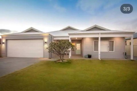 Margaritaville - 4 Bedroom, Fast Wifi, Pool Table - Accommodation Cooktown 0