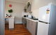 Mawson Red - Free Pool Access -Onsite Parking-Netflix-5 Mins To Mawson Interchange - thumb 1