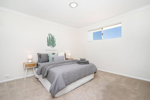 Modern Midland Retreat 2br 1 Bth - Accommodation Cooktown 1
