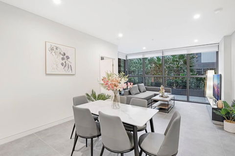 Modern 2B2B APT At Homebush - Accommodation Cooktown 0