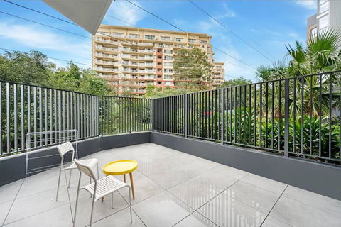 Modern 2B2B APT At Homebush - Accommodation Cooktown 3