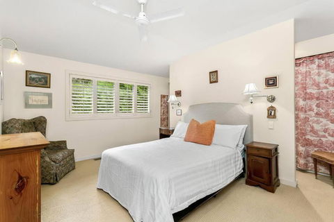 MUS14 - 2 Bedroom Apartment - Muston Street, Mosman - Accommodation Cooktown 2