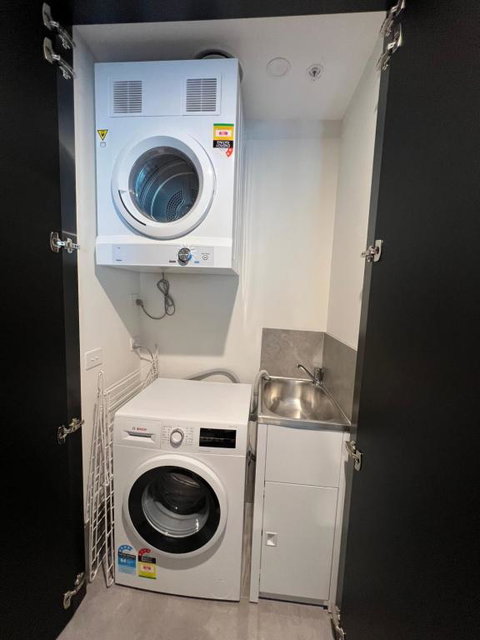 New Modern 1BR Apt Near Dickson - Accommodation Cooktown 2