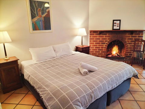 Mundaring Weir Hotel - Accommodation Cooktown 0