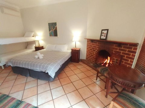 Mundaring Weir Hotel - Accommodation Cooktown 3