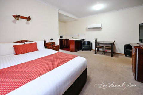 Narrandera Club Motor Inn - Accommodation Cooktown 3