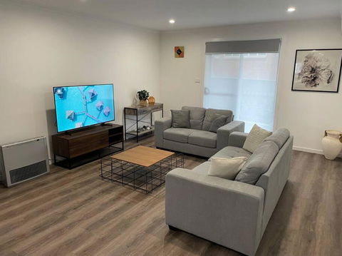 New 3 Bedroom House In Cooma - Accommodation Cooktown 0