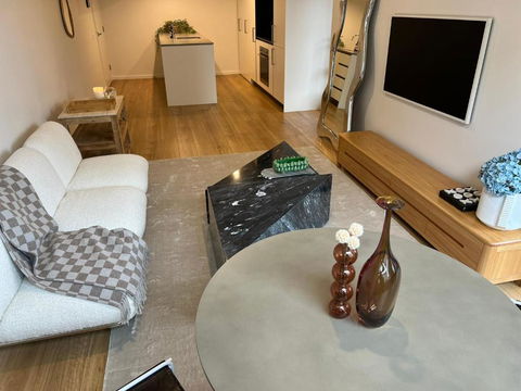 NEW BOUTIQUE 1bd Apt - Accommodation Cooktown 1