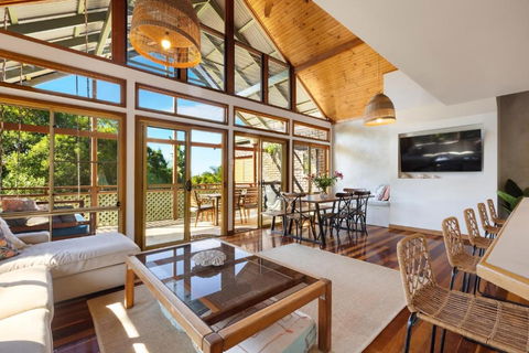 NEW Luxury Angourie Villa! Dream Location, WiFi ++ - Accommodation Cooktown 0