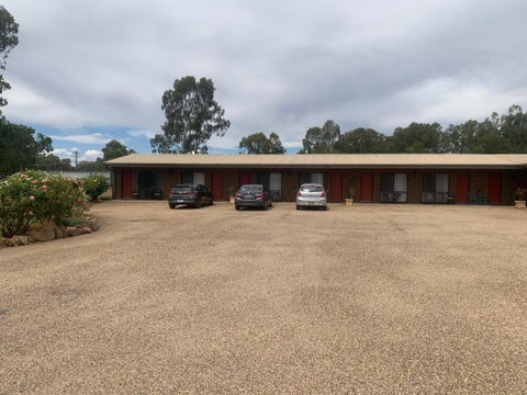 Newell Motor Inn Narrandera - Accommodation Cooktown 3
