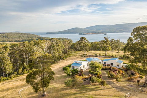 Newhaven - Accommodation Cooktown 1
