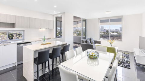 Oaks Brisbane Woolloongabba Suites - Accommodation Cooktown 2