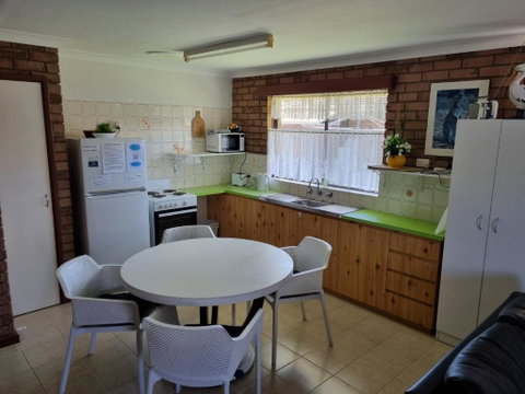 Ocean Beach Chalet 16 - Accommodation Cooktown 1