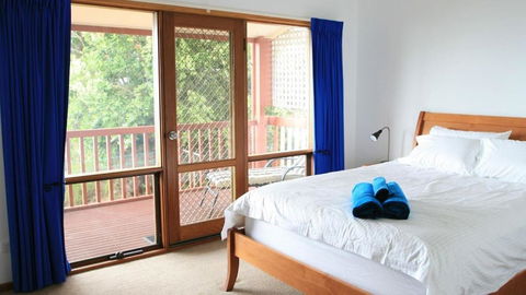 Ocean Blue KI. Absolute Ocean Front, Free WiFi - Accommodation Cooktown 1