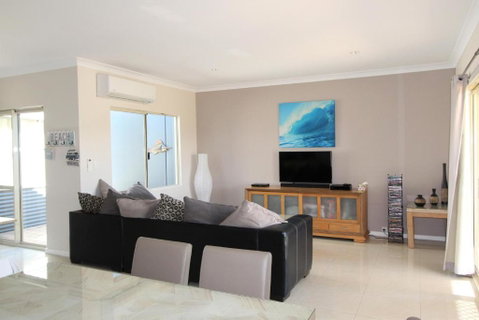 Ocean Breeze - Accommodation Cooktown 1