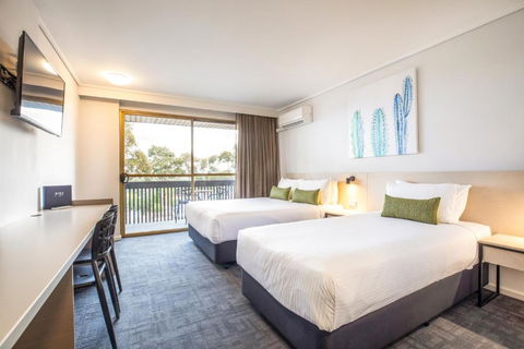 Nightcap At Shoppingtown Hotel - Accommodation Cooktown 1