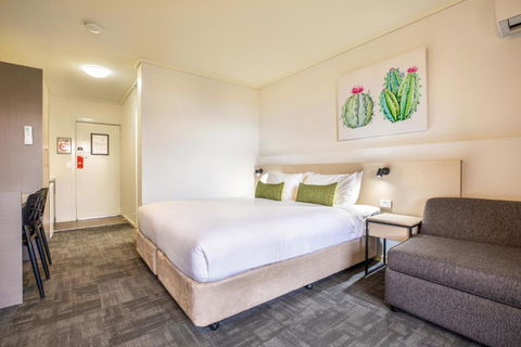Nightcap At Shoppingtown Hotel - Accommodation Cooktown 0