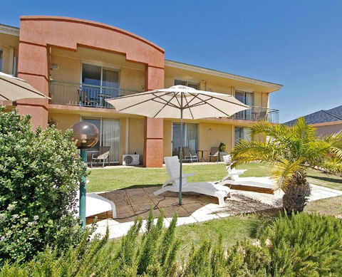 Ocean View Motel - Accommodation Cooktown 1