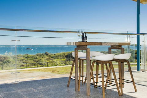 Oceans View - Luxury Apartment With Ocean Views - Accommodation Cooktown 1