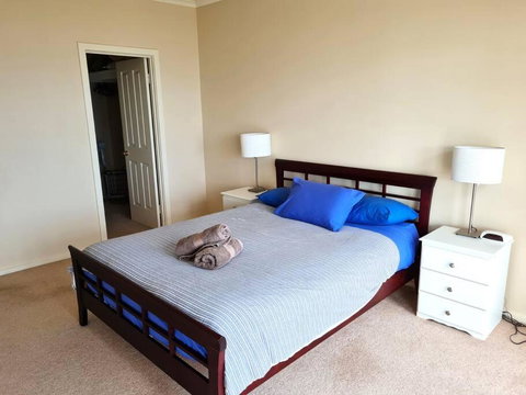 On The Bay - Accommodation Cooktown 1