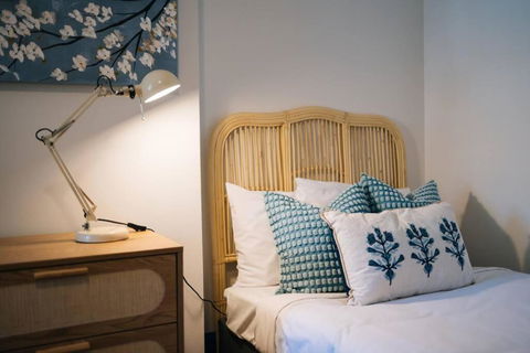 OnceUp A BlueMoon Terrace Nr CBD - Accommodation Cooktown 1