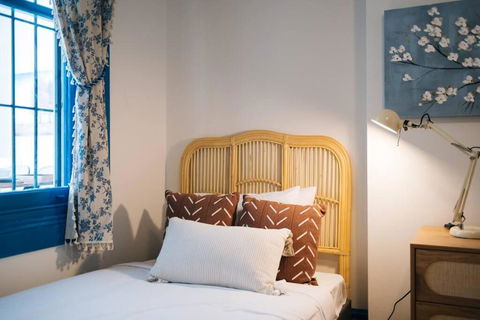 OnceUp A BlueMoon Terrace Nr CBD - Accommodation Cooktown 3