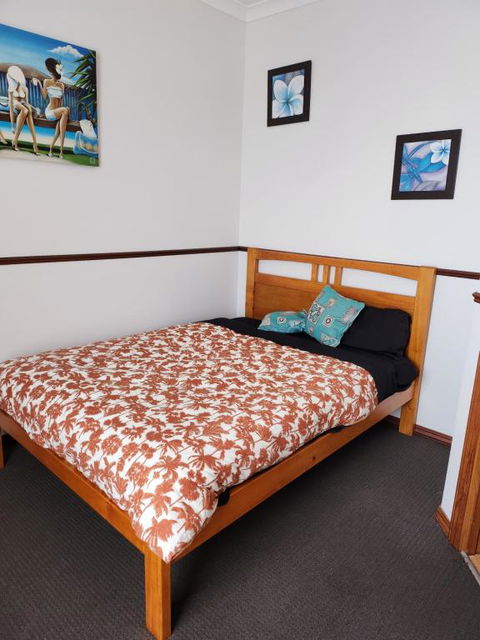 Open Plan Large Home - Accommodation Cooktown 1