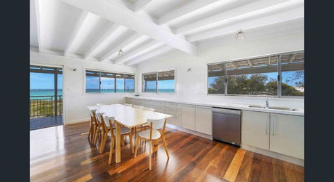 Ospreys View - Relaxed Coastal Vibe - Accommodation Cooktown 3